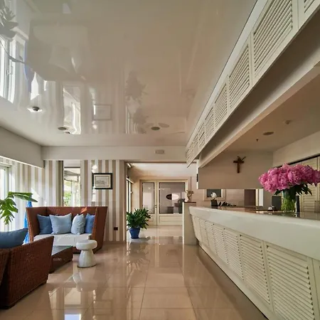 奥斯亚法酒店 马卡尔斯卡