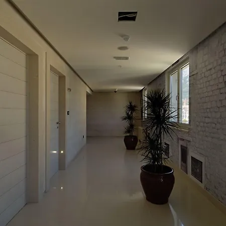 奥斯亚法酒店 4*