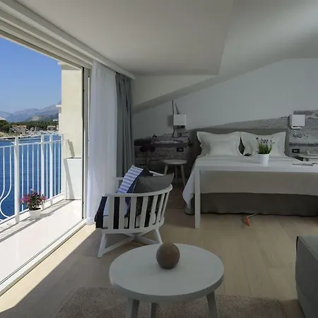 奥斯亚法酒店 4* 马卡尔斯卡