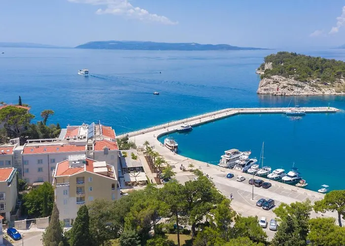 Osejava 4* Makarska