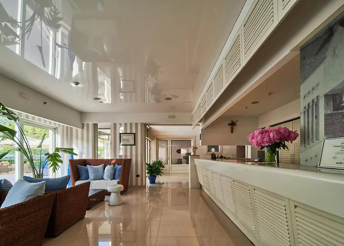 Osejava Макарска