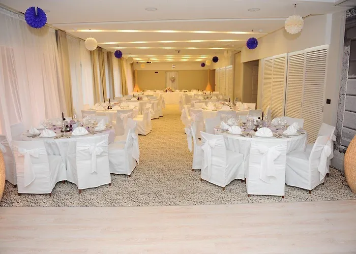 Osejava 4* Макарска