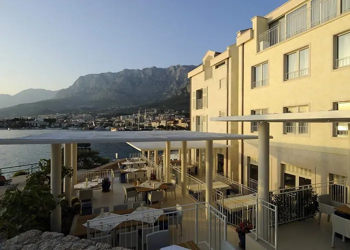 Osejava 4* Makarska